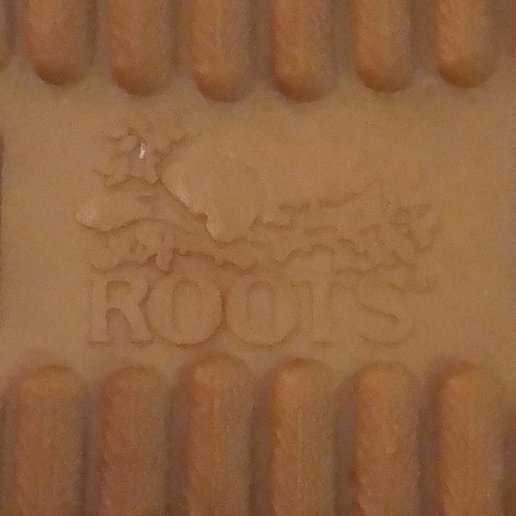 Caramel leather and suede warm and fuzzy inside. Size 10 - Picture 6 of 8